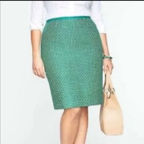 Talbots Green and White knit pencil skirt (8P) - Picture 1 of 7